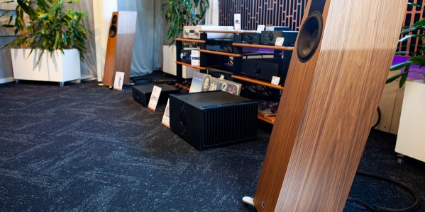 QLN Prestige Three